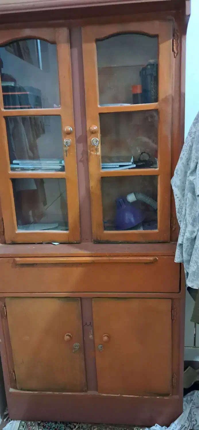 سلام تعدادی لوازم خانه به فروش میرسد|مبلمان خانگی و میز عسلی|سیرجان, |دیوار