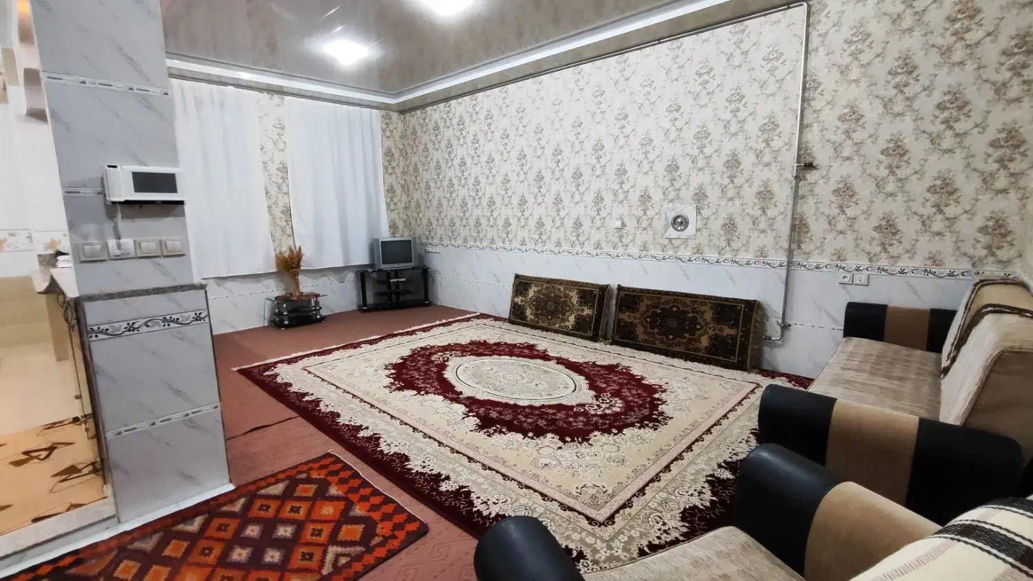 پیرانشهر . خیابان حقیقی چهار راە شانزدە متری|اجارهٔ کوتاه‌مدت آپارتمان و سوئیت|پیرانشهر, |دیوار