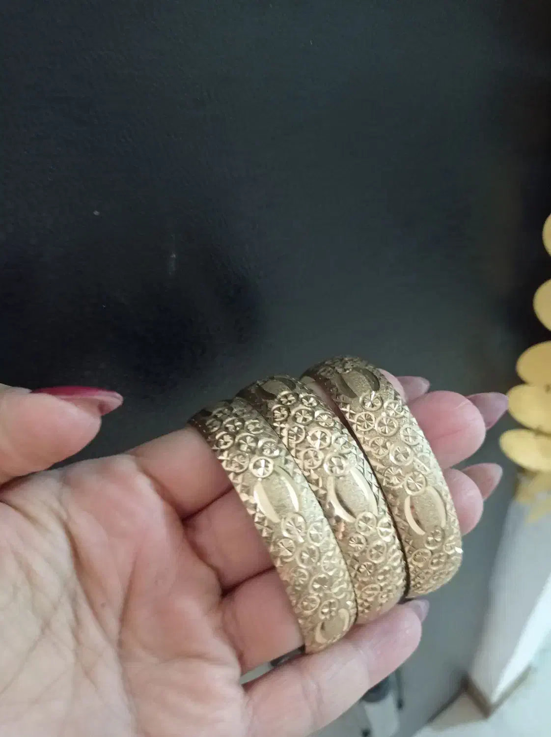 النگو|زیورآلات و اکسسوری|مهاجران, |دیوار