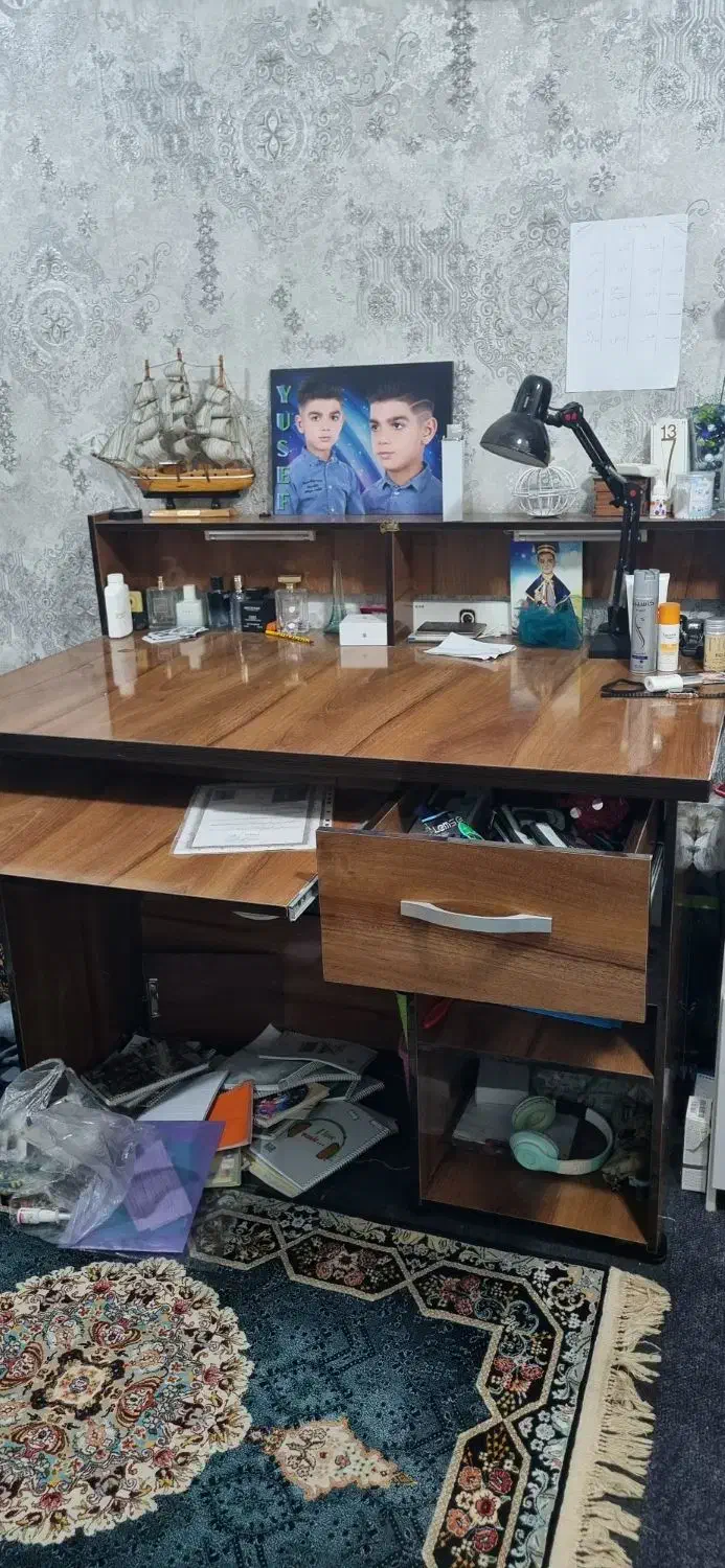 میز تحریر کاملا نو با صندلی|میز تحریر و کامپیوتر|رامهرمز, |دیوار