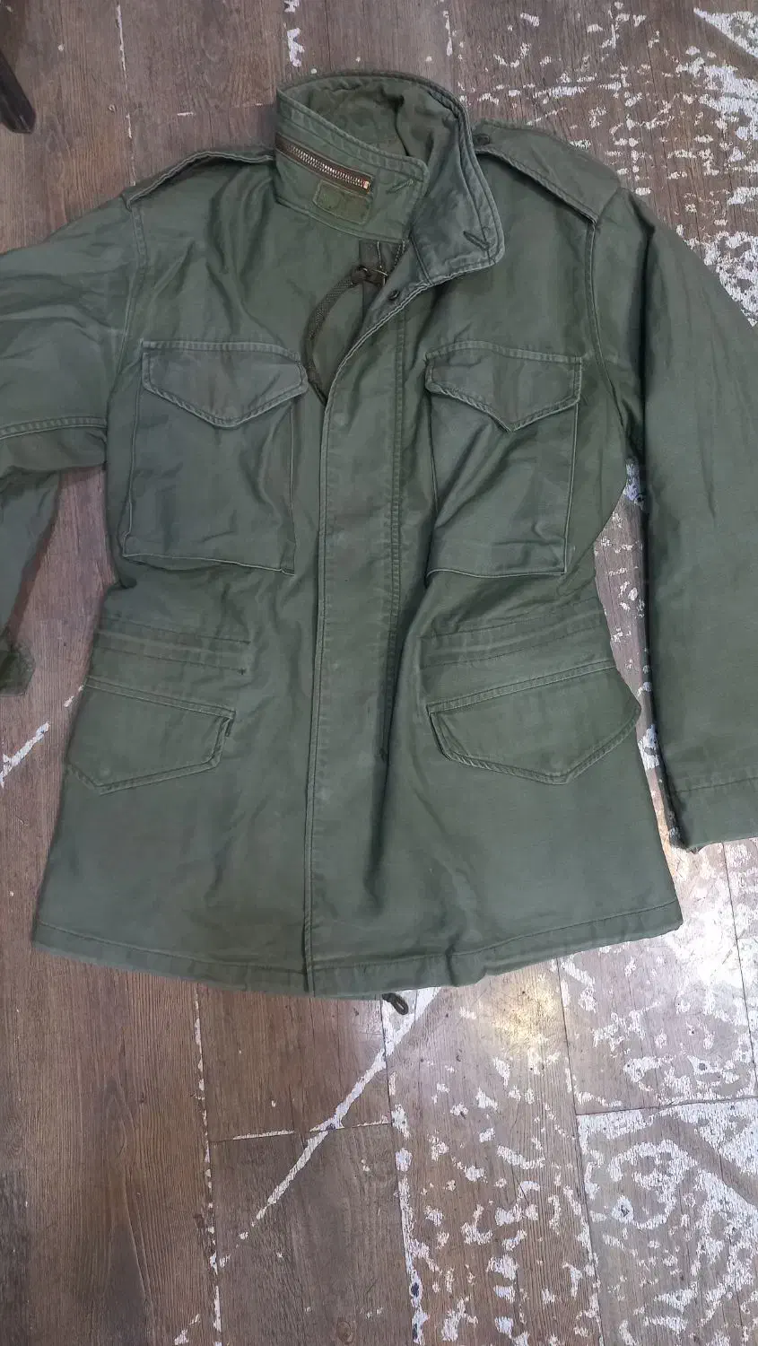 آورکت آمریکایی اسکویل اورجینال قدیمی|لباس|شیراز, لب آب|دیوار