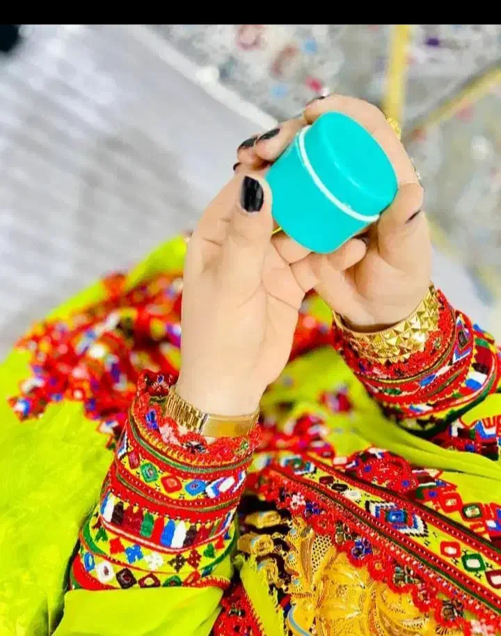 دستو پا و صورتتو سفید برفی کن با  vip|آرایشی، بهداشتی، درمانی|سراوان, |دیوار