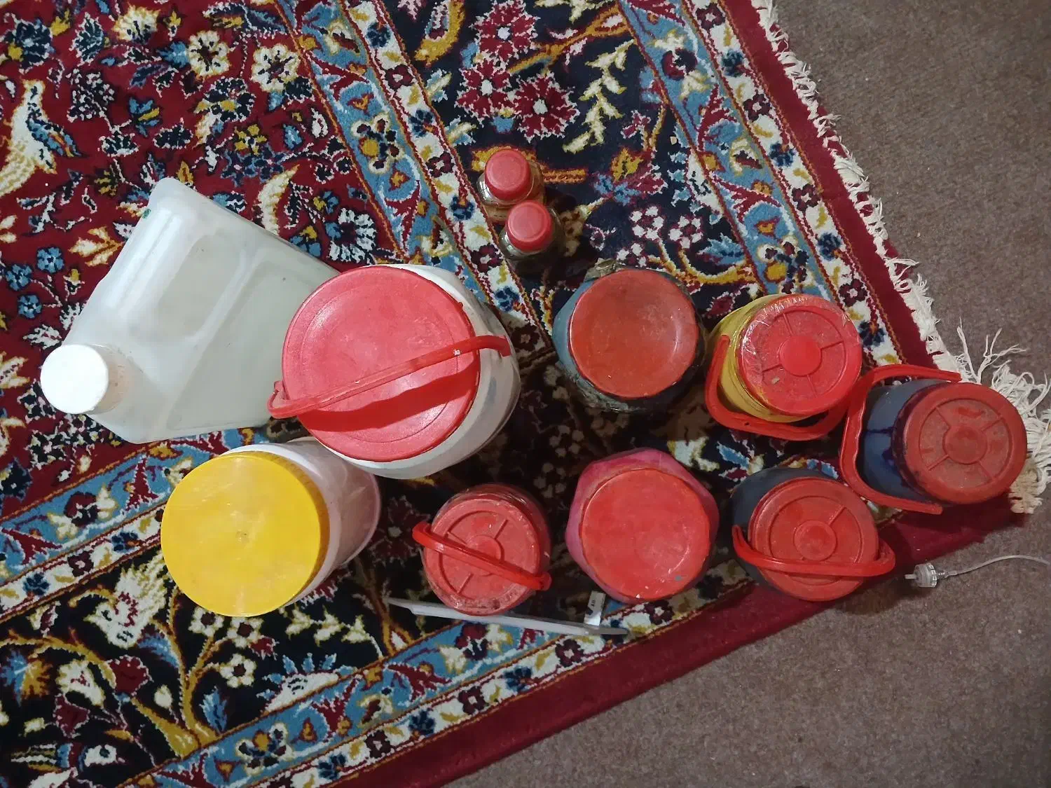 رنگ پوشاک و شابلون پوشاک|لوازم خیاطی و بافتنی|رشت, رودباری|دیوار