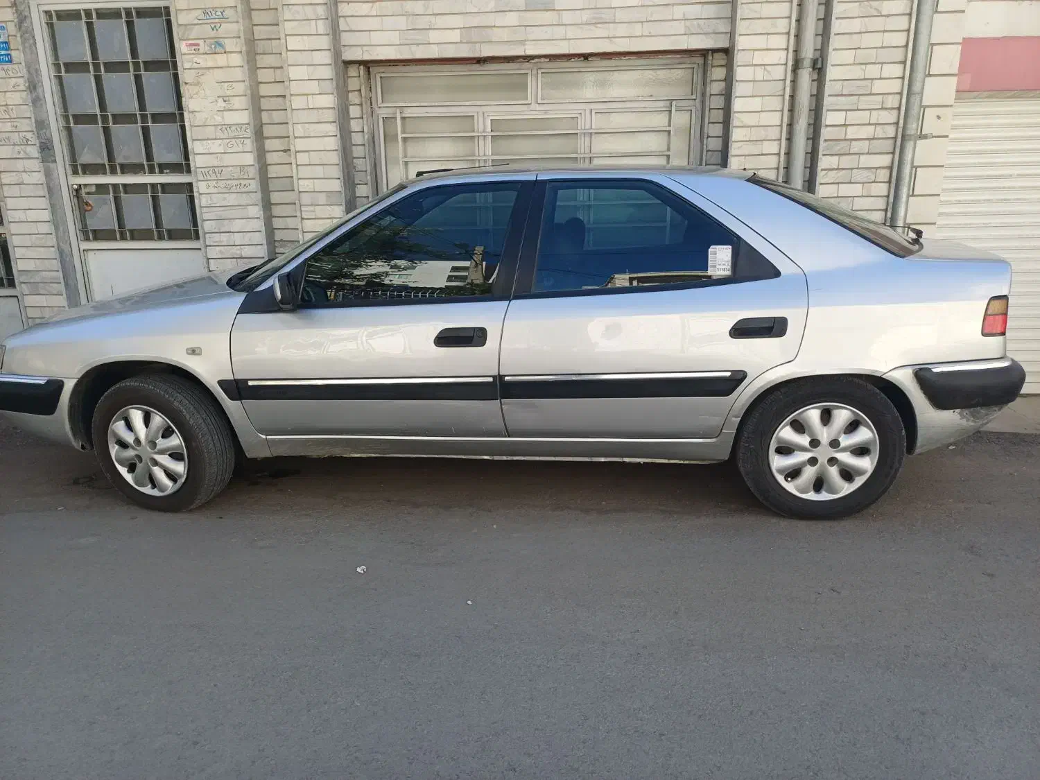 زانتیا نقره ای مدل87|خودرو سواری و وانت|بروجرد, |دیوار