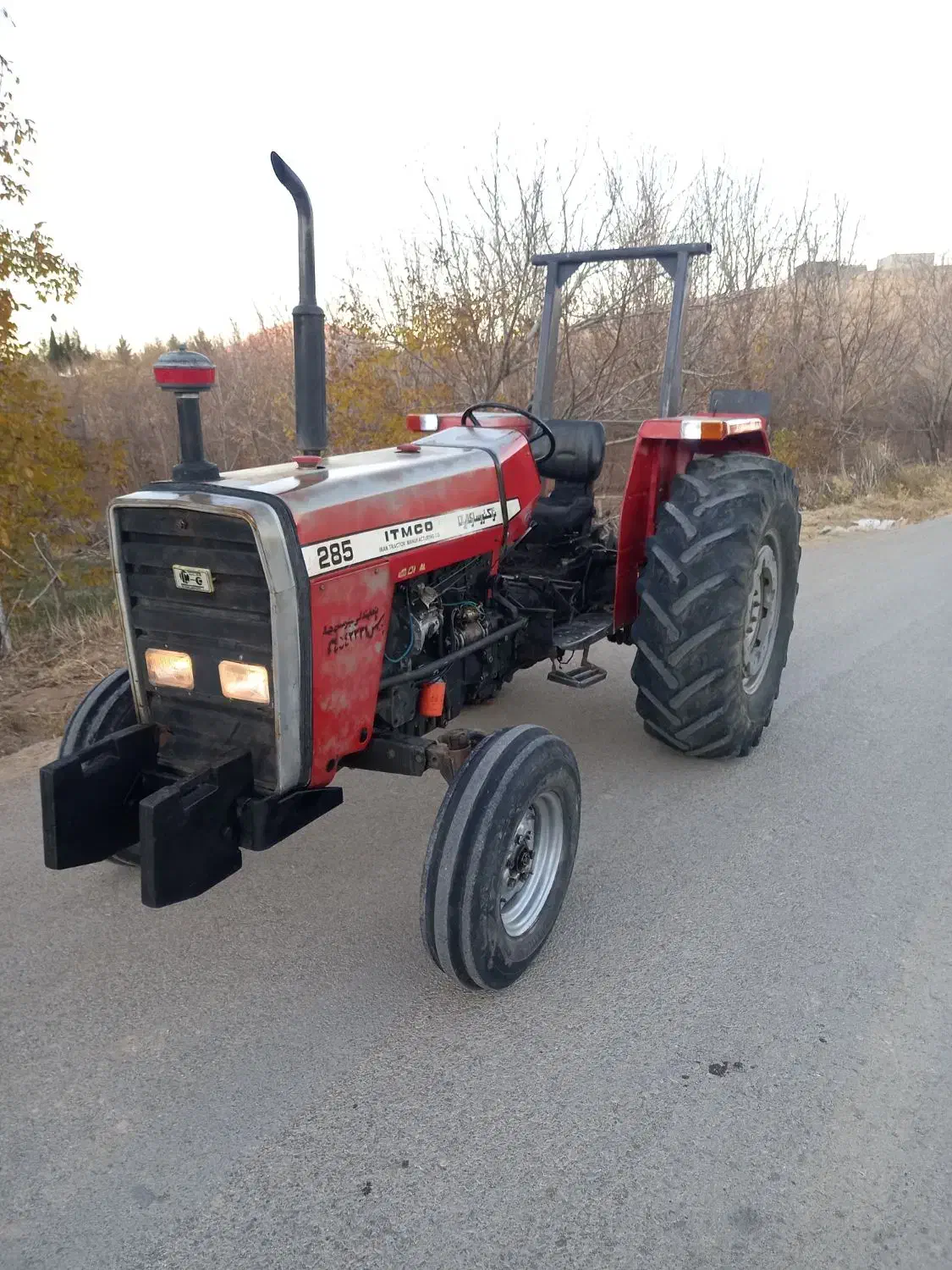 تراکتور مدل ۸۶|خودرو سنگین|فیروزآباد (لرستان), |دیوار