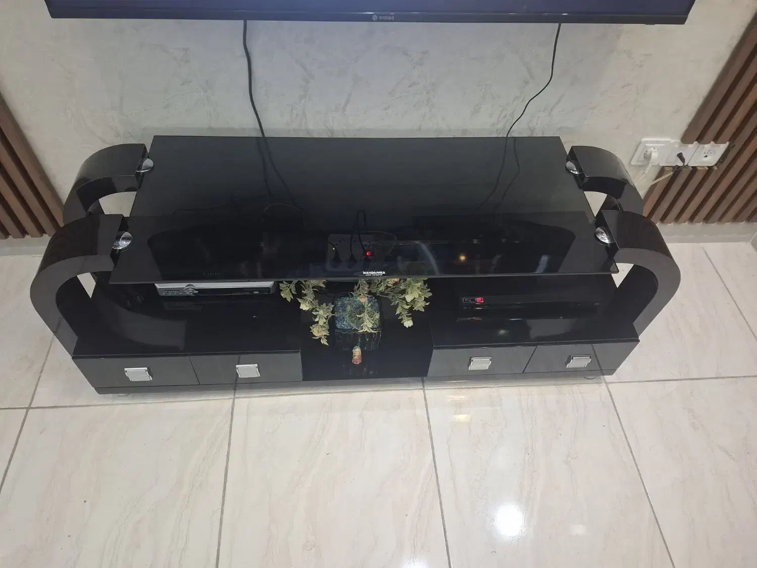 میز تلویزیون|میز تلویزیون|فولادشهر, B4|دیوار