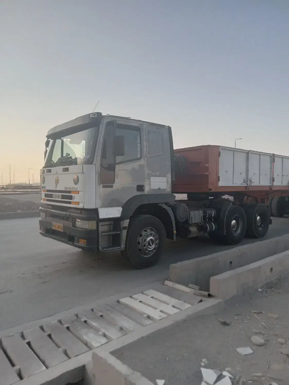 اویکو ۷۲۰ مدل ۸۶ بدون رنگ|خودرو سنگین|کرمان, |دیوار