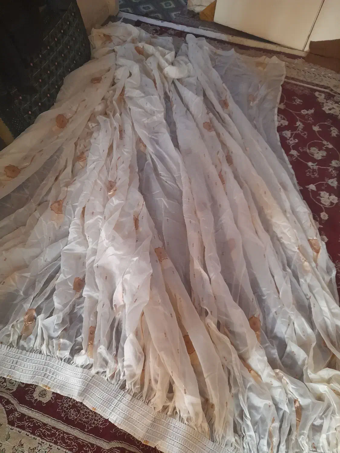 پرده با طرح زیبا و رو میزی|پرده، رانر، رومیزی|قم, انصارالحسین|دیوار