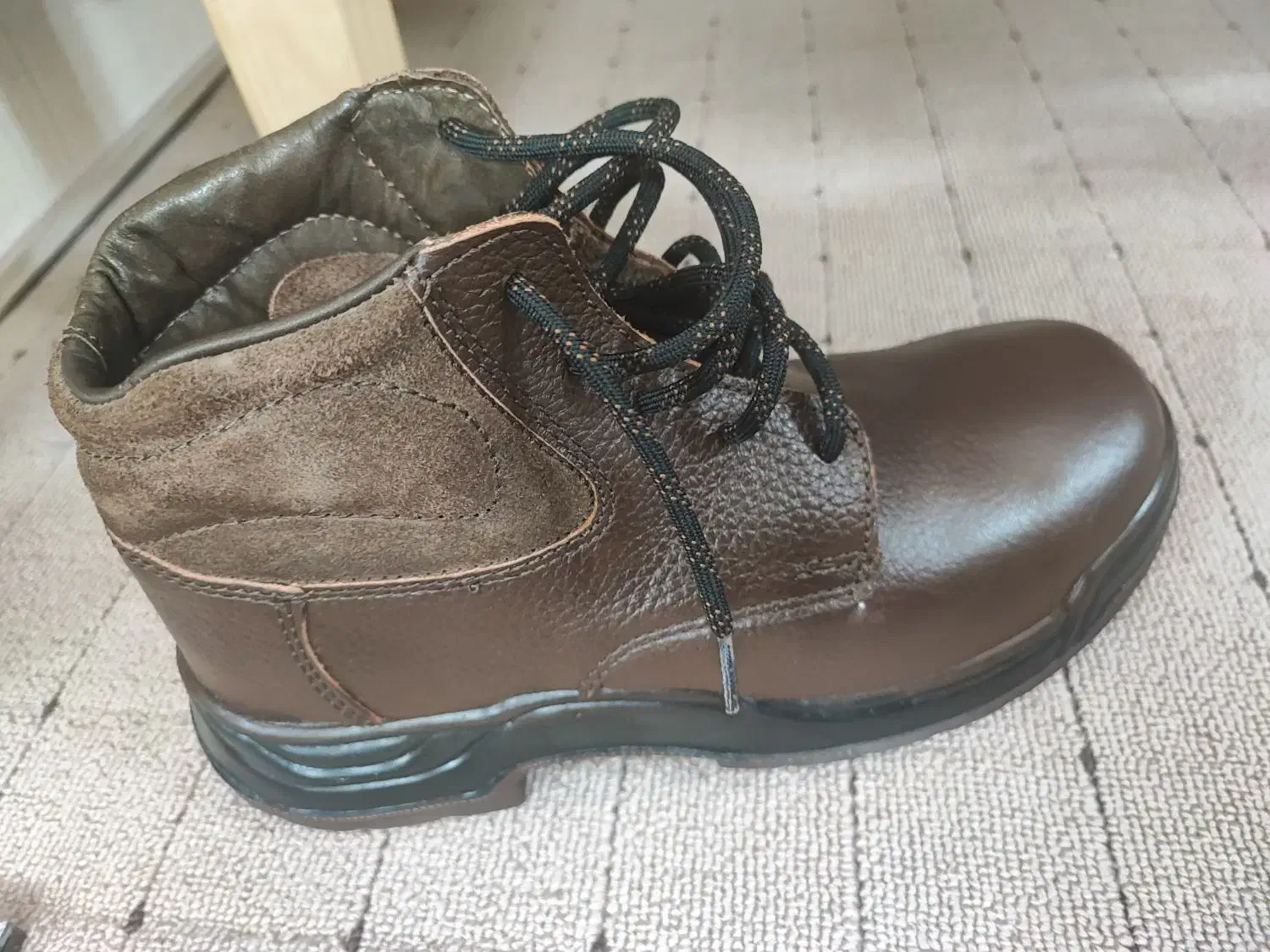 یک جفت کفش ایمنی مارک بهشتیان سایز ۴۱|کیف، کفش، کمربند|اهواز, کوی پیروزی|دیوار