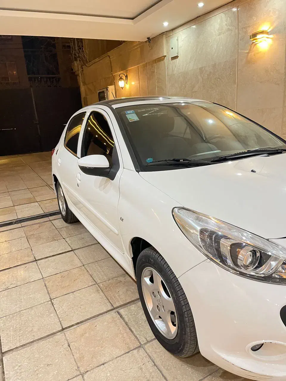 پژو۲۰۷|خودرو سواری و وانت|مشهد, شهید فرامرز عباسی|دیوار