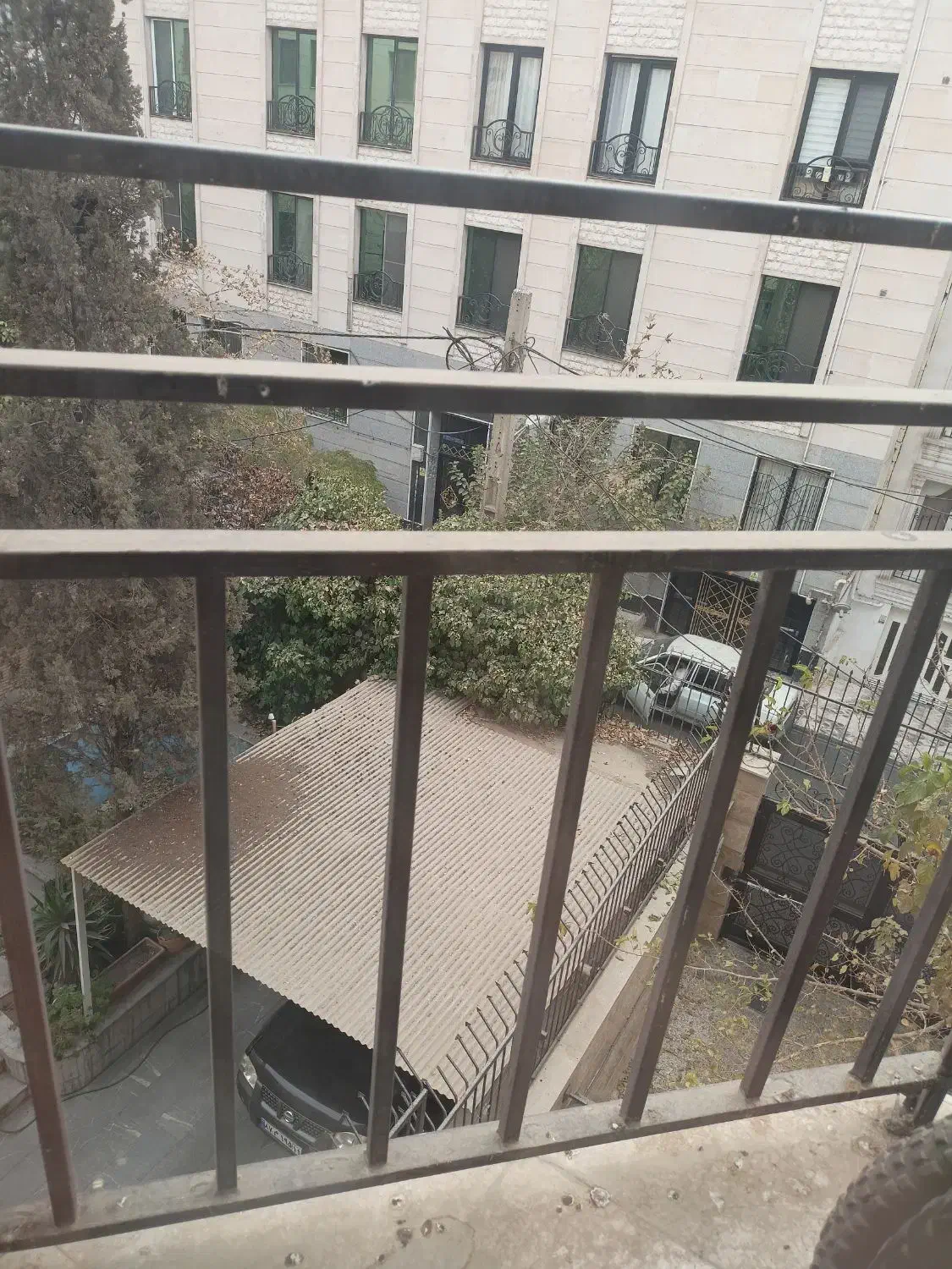 ۲/۵ متر نرده آهنی رنگ شده|مصالح و تجهیزات ساختمان|تهران, سازمان آب|دیوار