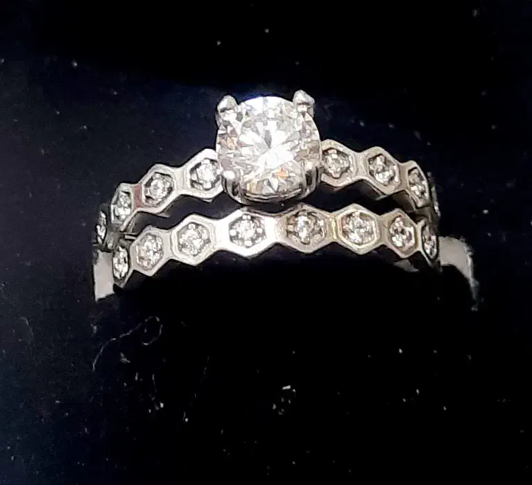 حلقه انگشتر نقره نامزدی با آبکاری طلا سفید|جواهرات|اصفهان, چرخاب|دیوار