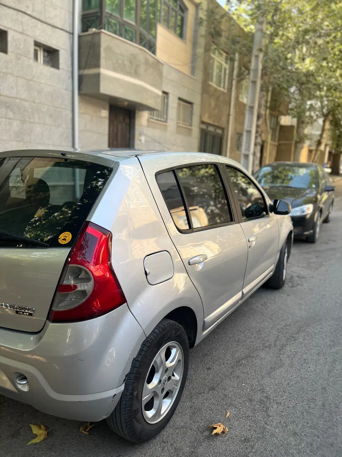 ساندرو اتومات مدل ۹۶|خودرو سواری و وانت|ایلام, |دیوار