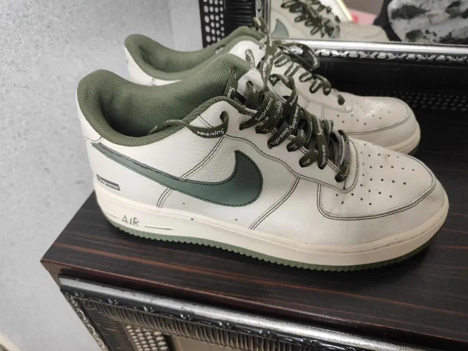 نایک ایر|کیف، کفش، کمربند|نسیم‌شهر, |دیوار