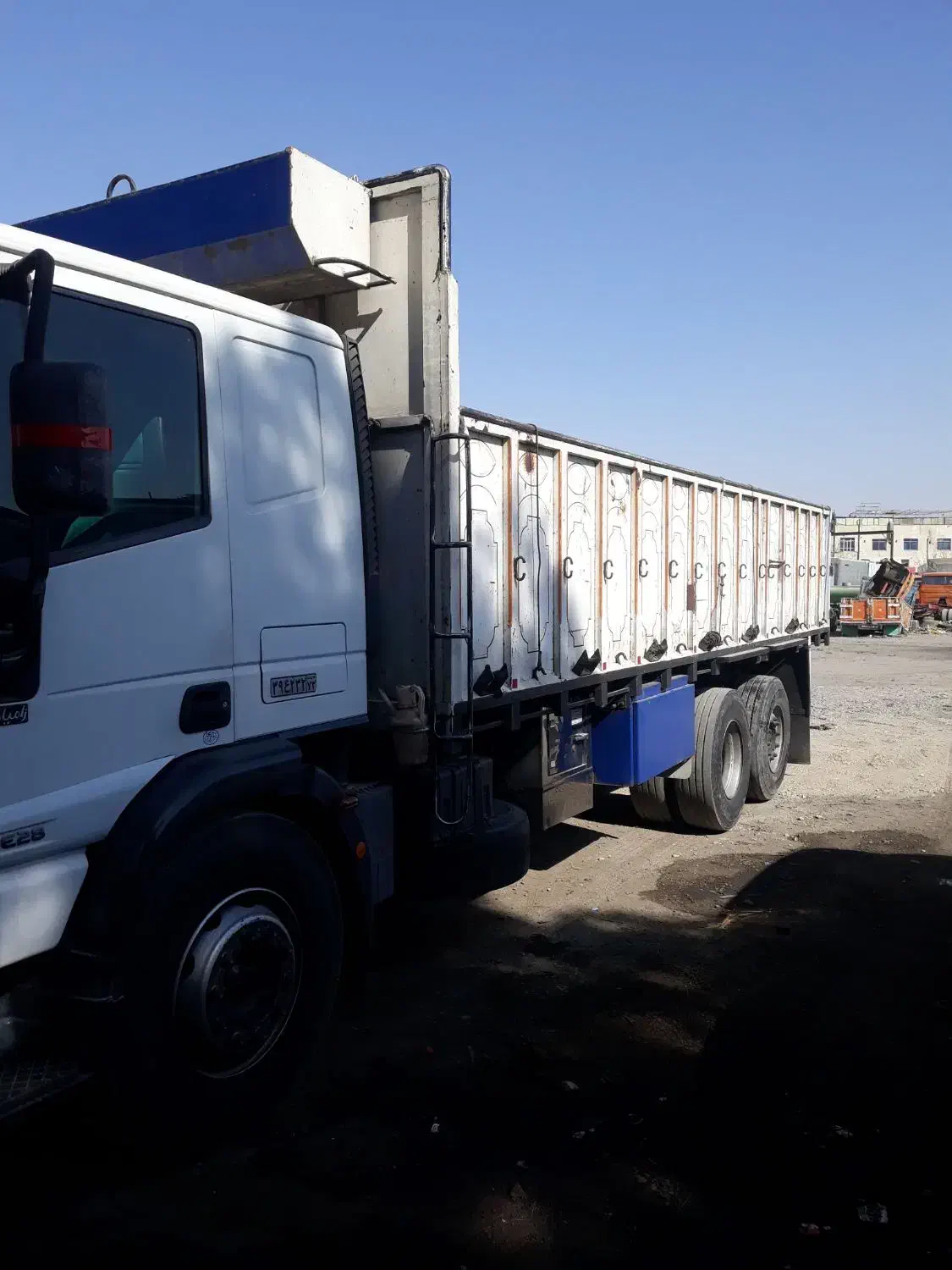 اتاق فلزی|خودرو سنگین|چهاردانگه (تهران), |دیوار