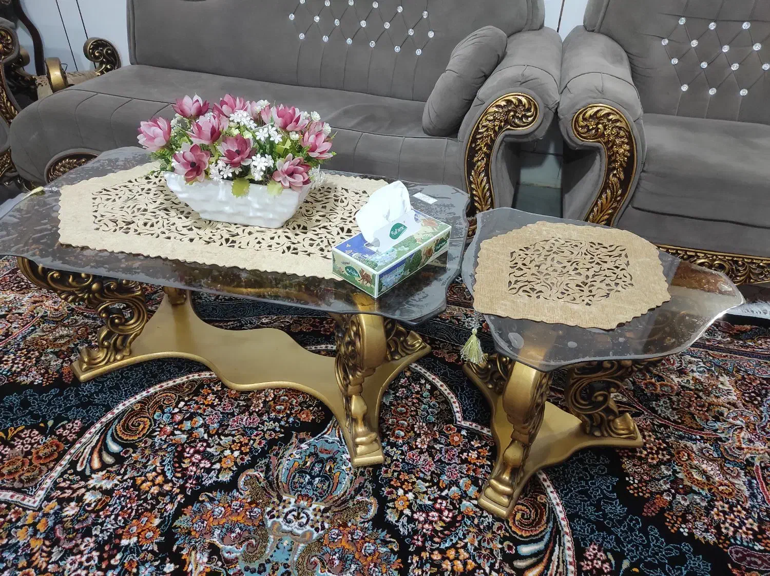 مبل و گل میز|مبلمان خانگی و میز عسلی|مرودشت, پشت سایپا|دیوار