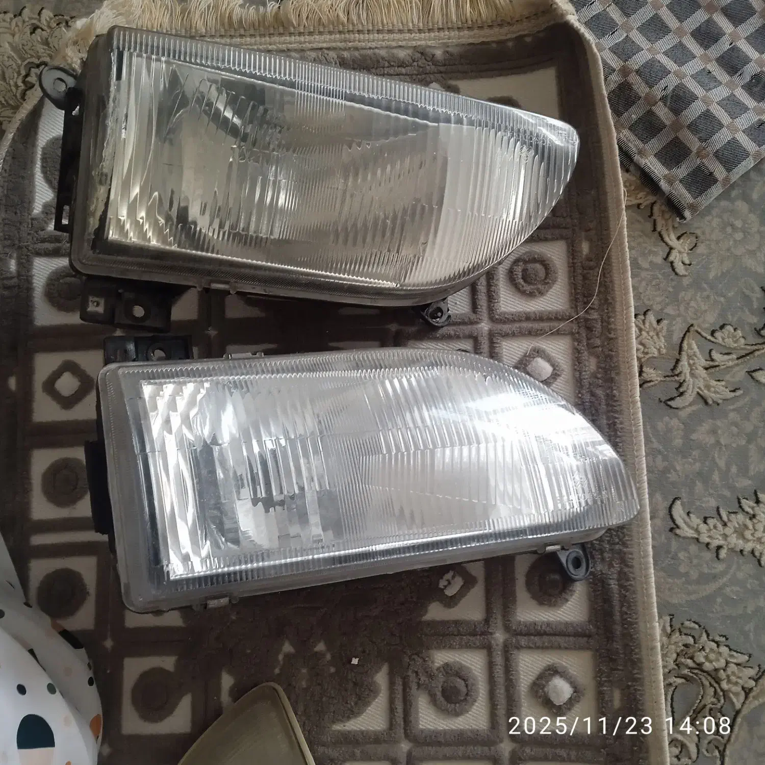 دوعدد چراغ پراید سالم|قطعات یدکی و لوازم جانبی|سنندج, |دیوار