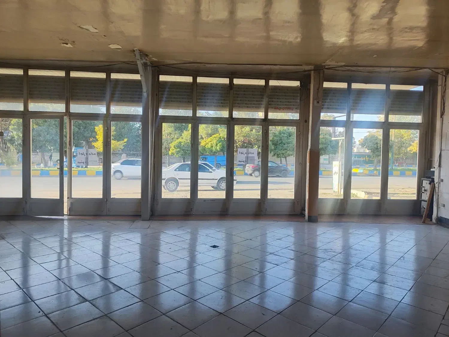 ۱۴۰ متر تجاری اجاره ای خیابان راه کربلا|اجارهٔ مغازه و غرفه|اسلامآباد غرب, |دیوار