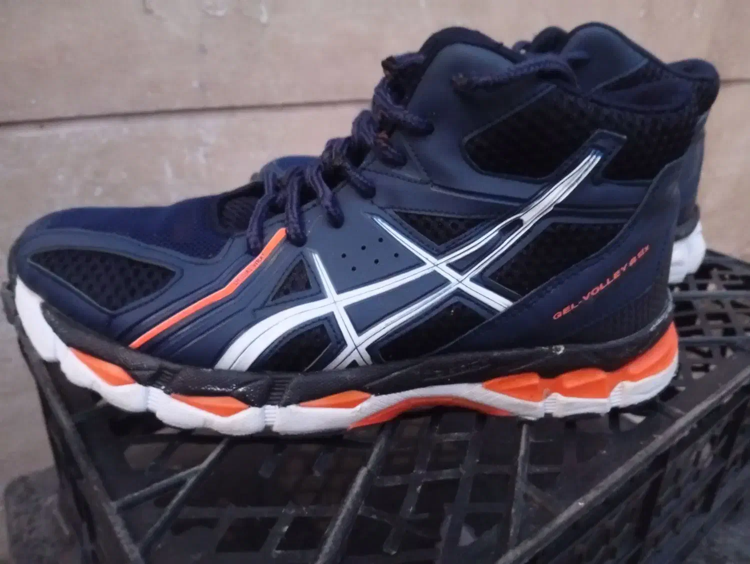 فروش کتونی اصل سایز ۳۸|کیف، کفش، کمربند|تهران, والفجر (افسریه)|دیوار