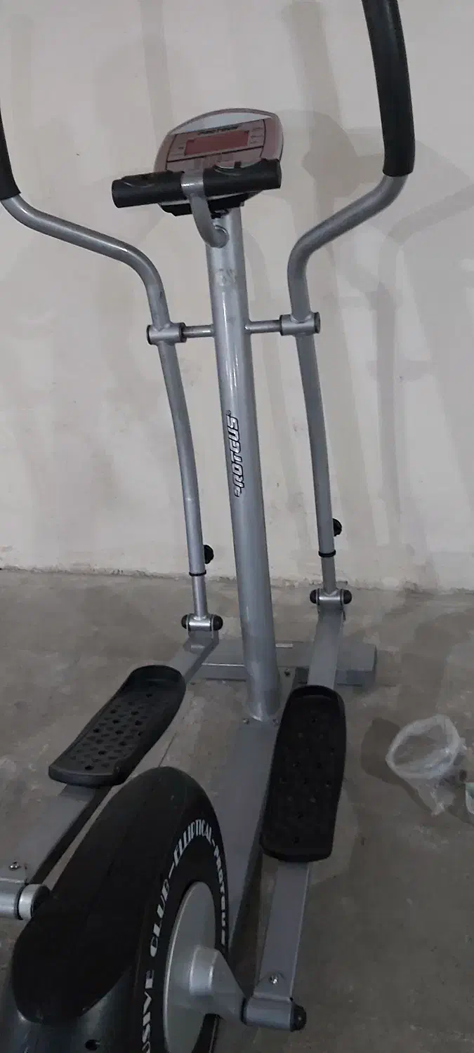 الپتیکال اصل تایوان|تجهیزات ورزشی|پاکدشت, پاکدشت (مامازند)|دیوار