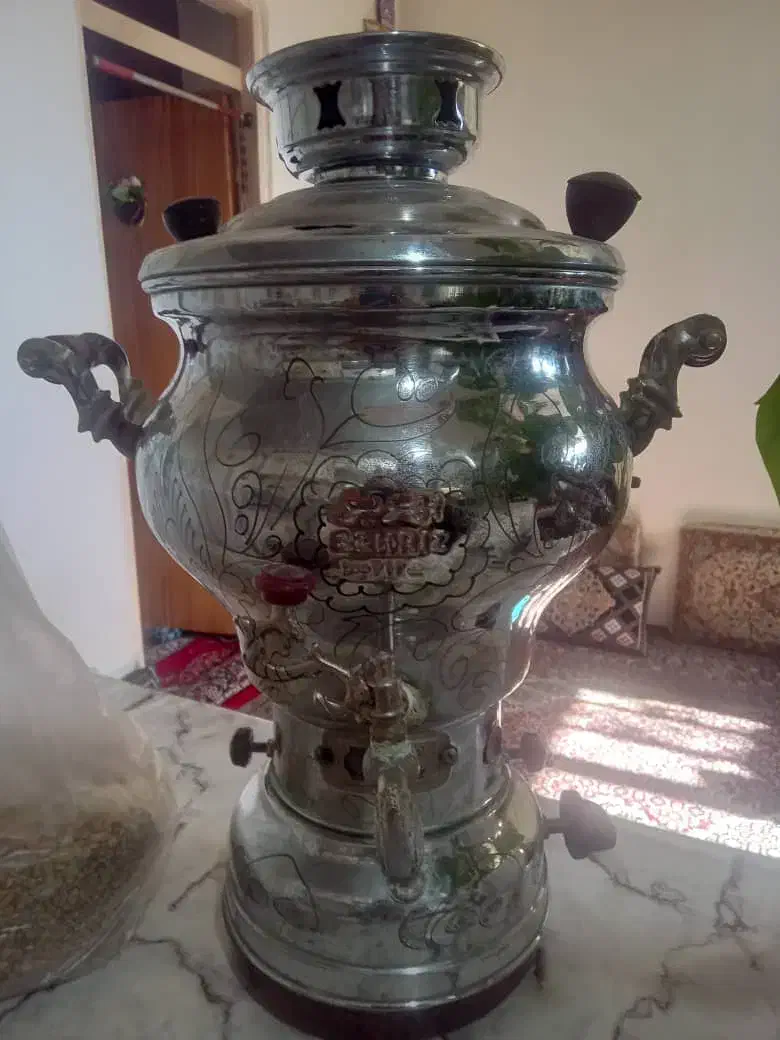 میز تی وی و سماور استند گل|سماور، چای‌ساز، قهوه‌ساز|قروه, |دیوار