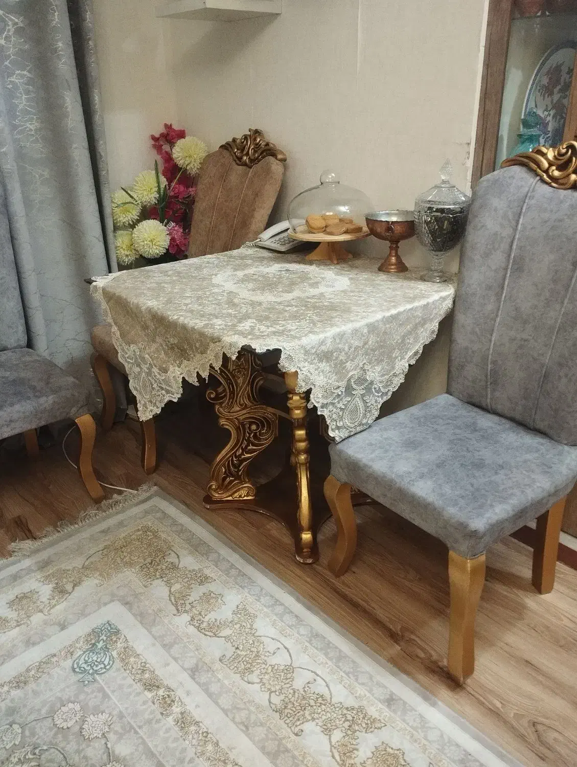 مبلمان هفت نفره وناهار خوری ۴نفره|مبلمان خانگی و میز عسلی|شهریار, شهرک شاهد|دیوار