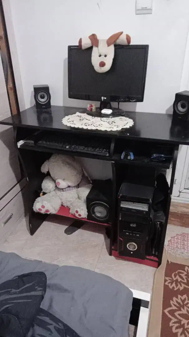 میز و کامپیوتر|میز تحریر و کامپیوتر|لنگرود, |دیوار