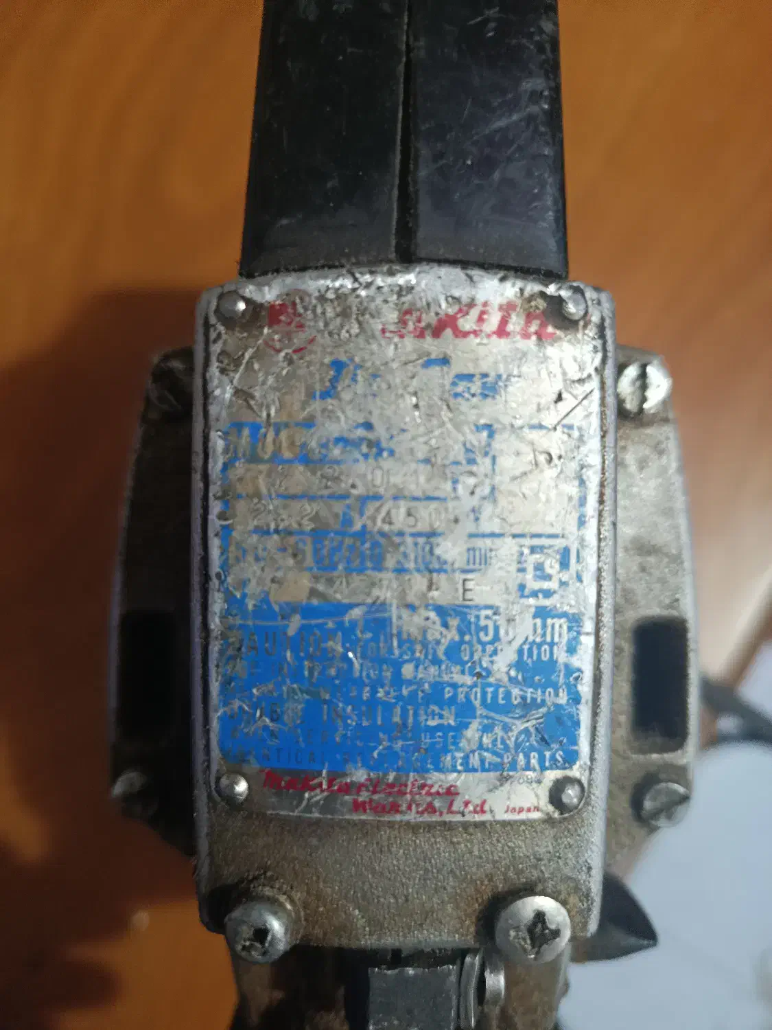 عمود بر ماکیتا قدیمی|ابزارآلات|شیراز, وصال|دیوار