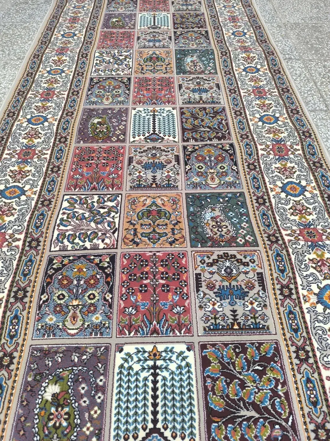 کناره فرش رستا فیلی موکت تندیس ۲۱۹۲|فرش|قم, شاه ابراهیم|دیوار