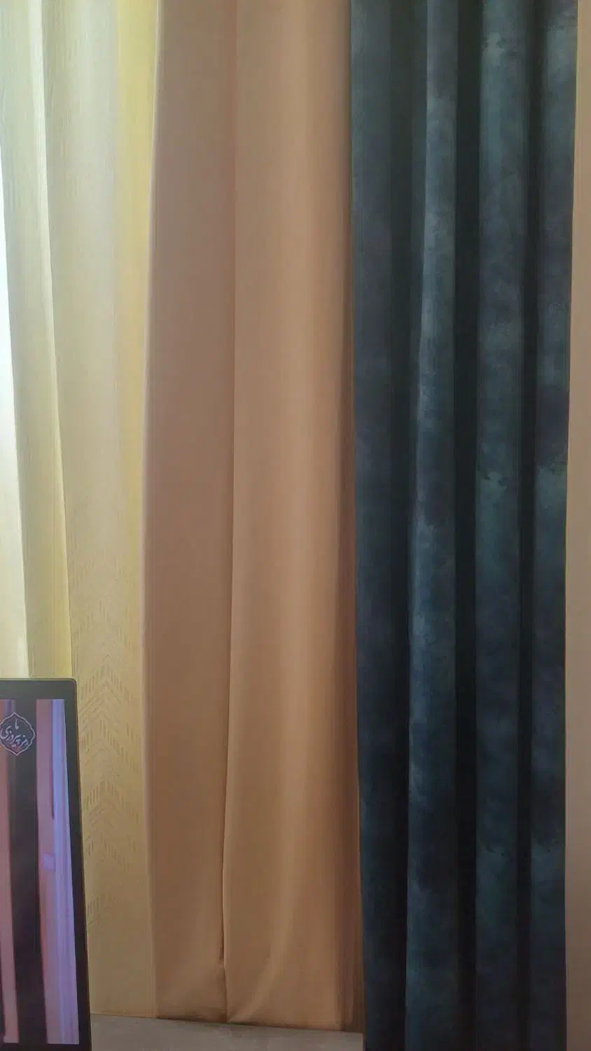 پرده|پرده، رانر، رومیزی|قروه, |دیوار