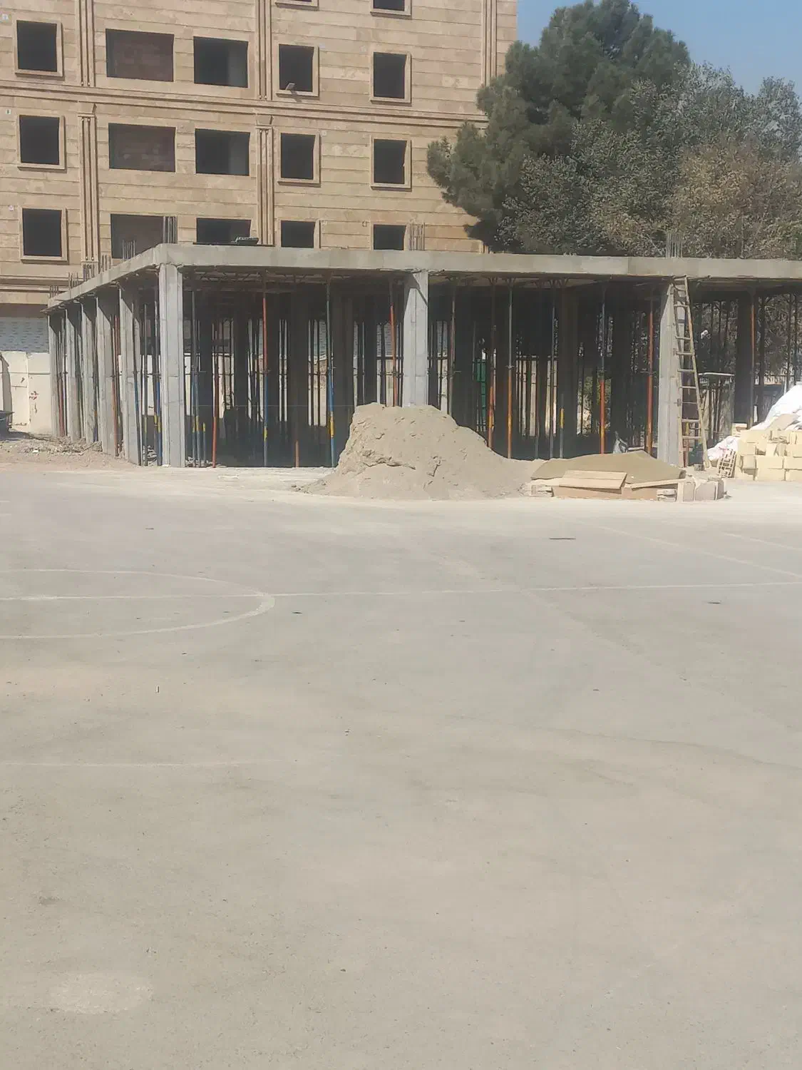 اجرای ارماتوربندی اسکلت بتن و دیوار برشی و استخر|خدمات پیشه و مهارت|تهران, دانشگاه شریف|دیوار