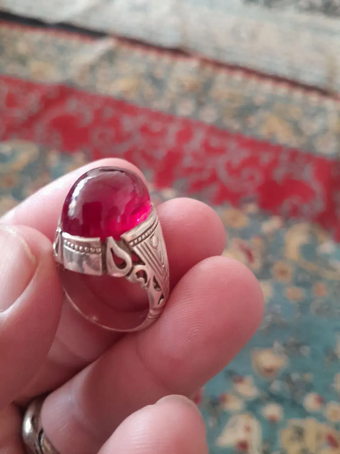 انگشتر یاقوت|کلکسیون اشیاء عتیقه|سرپل ذهاب, |دیوار