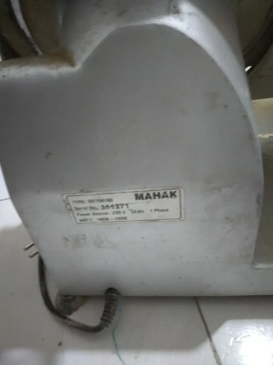 دستگاه کالباس بر در حد نو|سایر لوازم برقی|هامون, |دیوار