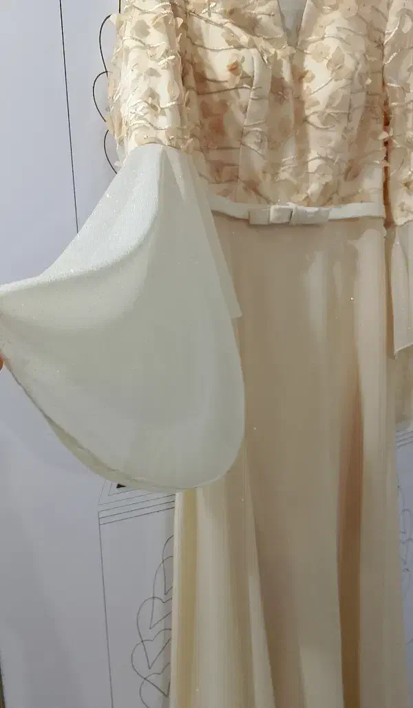 لباس مجلسی|لباس|شادگان, |دیوار