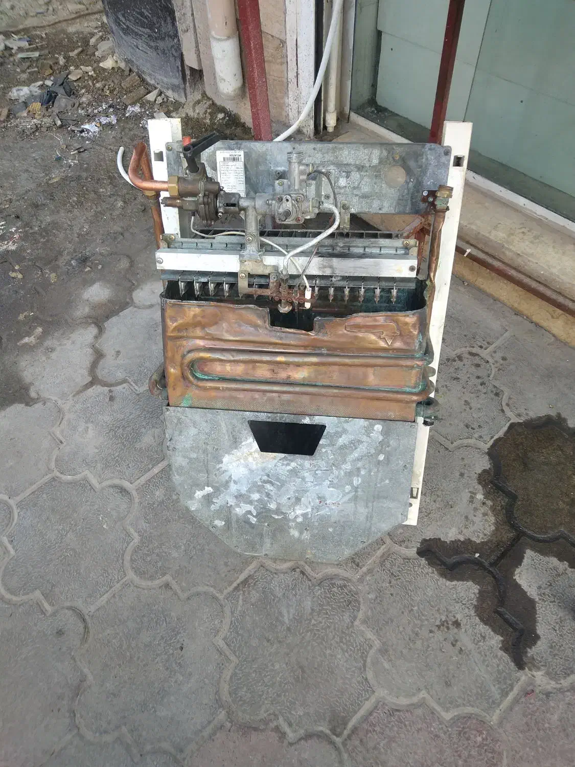 آبگرمکن دیواری بوتان ۳۱۱۸|آبگرمکن، پکیج، شوفاژ|لاهیجان, گلستان|دیوار