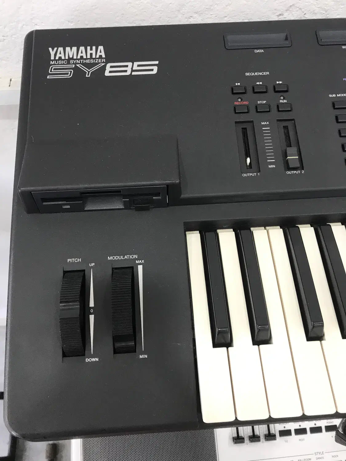 کیبورد سینتی سایزر قدرتمند یاماها|پیانو، کیبورد، آکاردئون|آمل, |دیوار