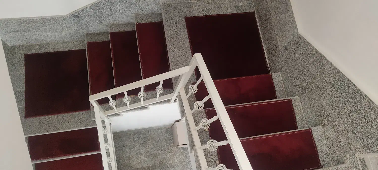 رو پله ای و پادری|پادری|بروجرد, |دیوار