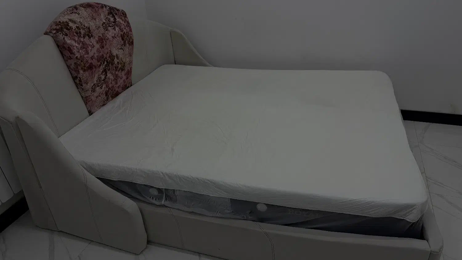 تخت دونفره با تشک|تخت و سرویس خواب|بوشهر, |دیوار