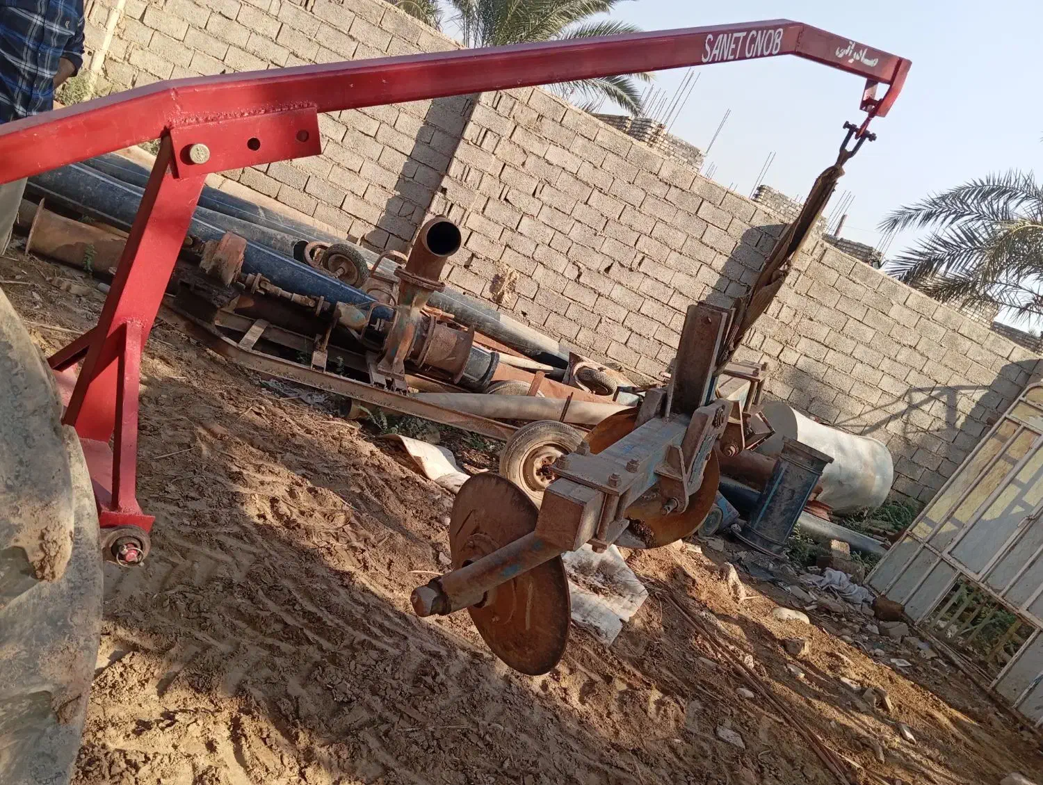 تراکتور.  جرثقیل پشت تراکتوری .بالابر . خنزیره|قطعات یدکی و لوازم جانبی|حمیدیه, |دیوار