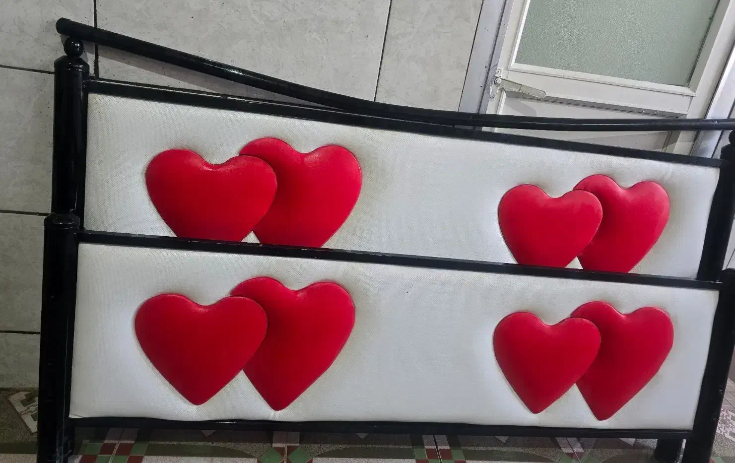 تخت خواب دونفره شیک|تخت و سرویس خواب|کرمان, |دیوار