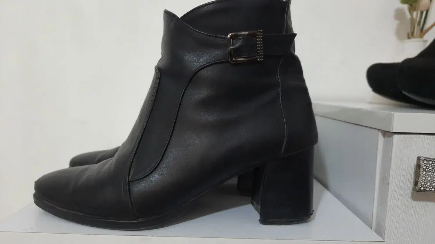 نیم بوت|کیف، کفش، کمربند|پاکدشت, پاکدشت (مامازند)|دیوار