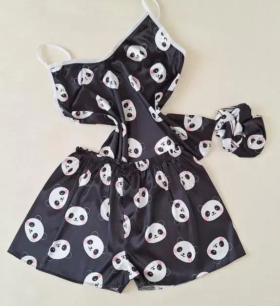 لباس.|لباس|جهرم, |دیوار