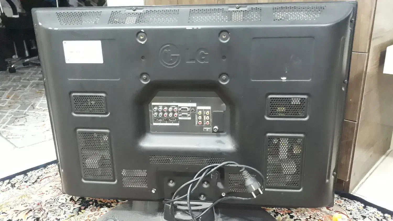 تلوزیون الجی ۳۲ اینچ|تلویزیون و پروژکتور|تهران, پرستار|دیوار