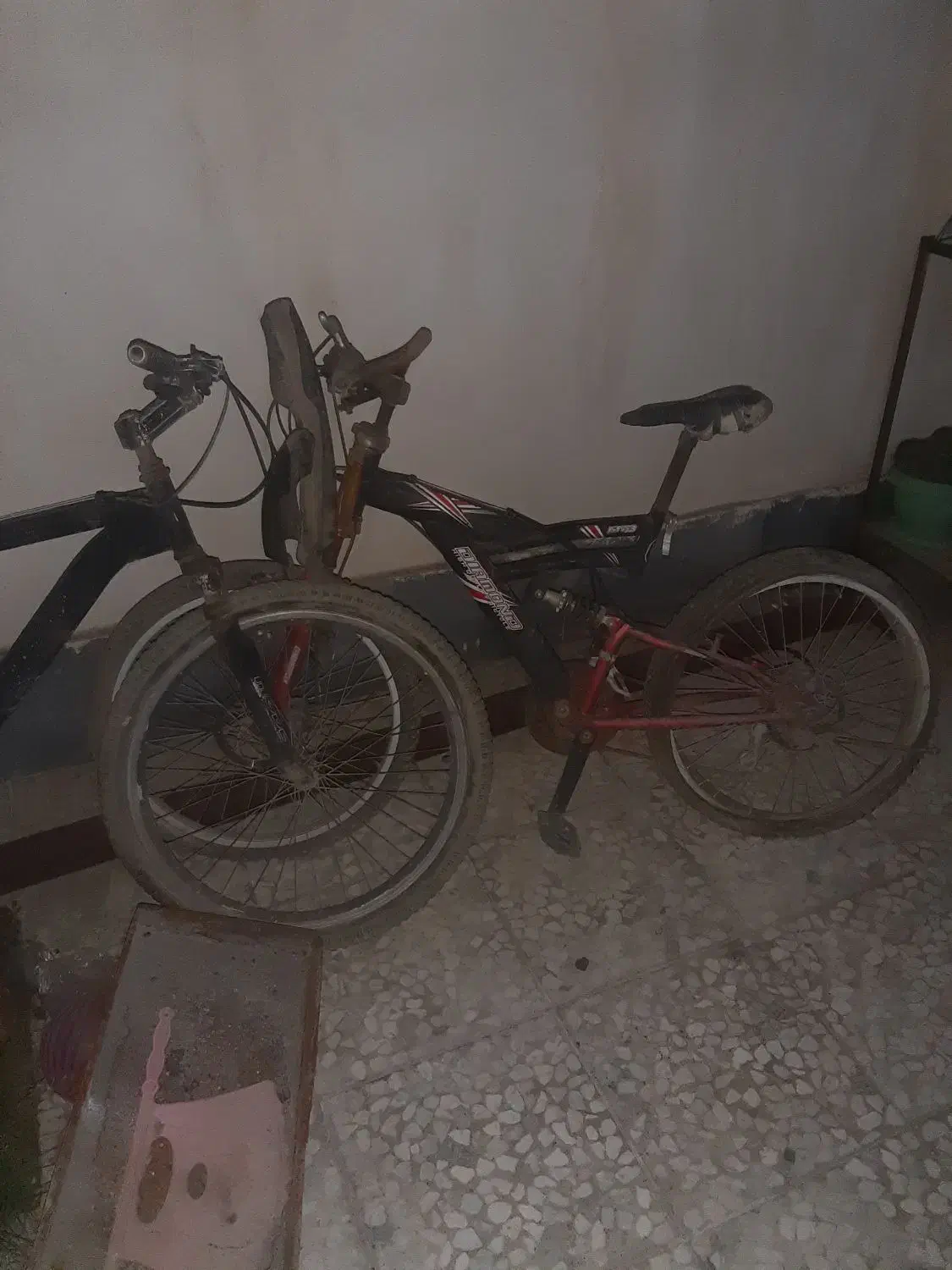 دوچرخه ۲۴|دوچرخه، اسکیت، اسکوتر|گنبد کاووس, |دیوار