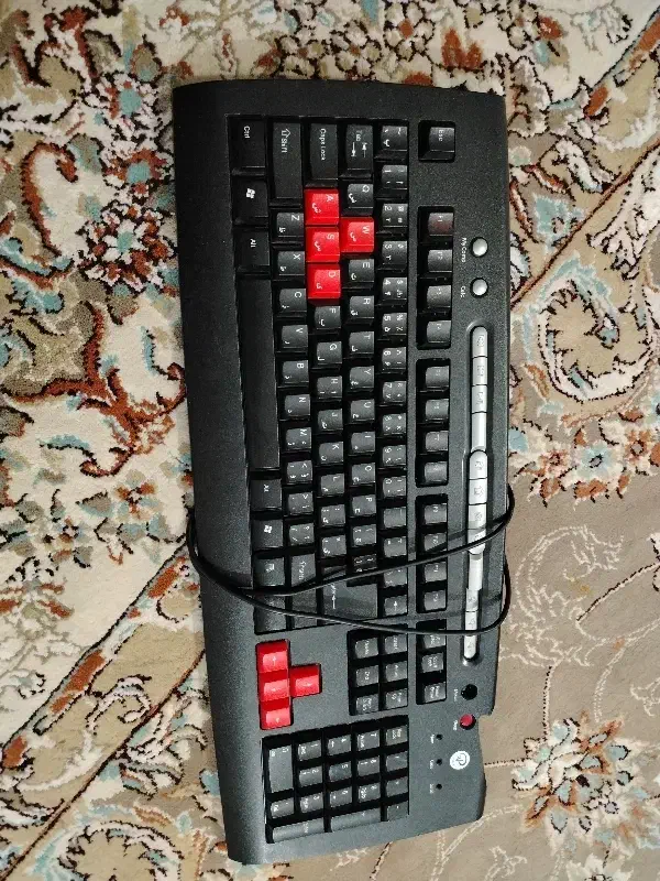 کیبورد سامسونگ سالم.|قطعات و لوازم جانبی رایانه|نیشابور, شهرک فیروزه|دیوار