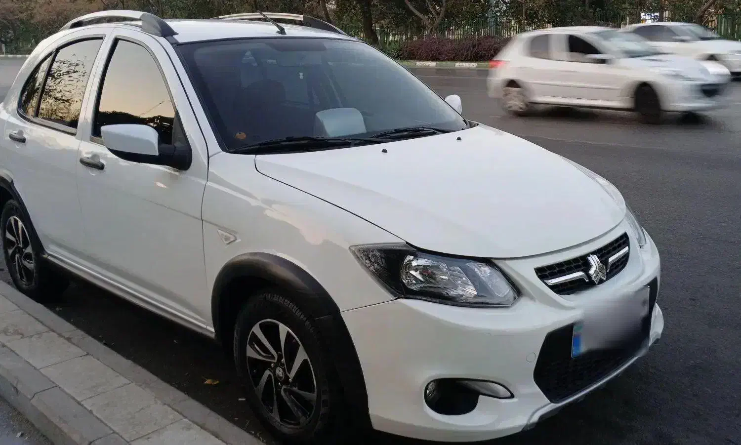 کوئیک 98 بی رنگ شاسی سالم|خودرو سواری و وانت|مشهد, ده دی|دیوار