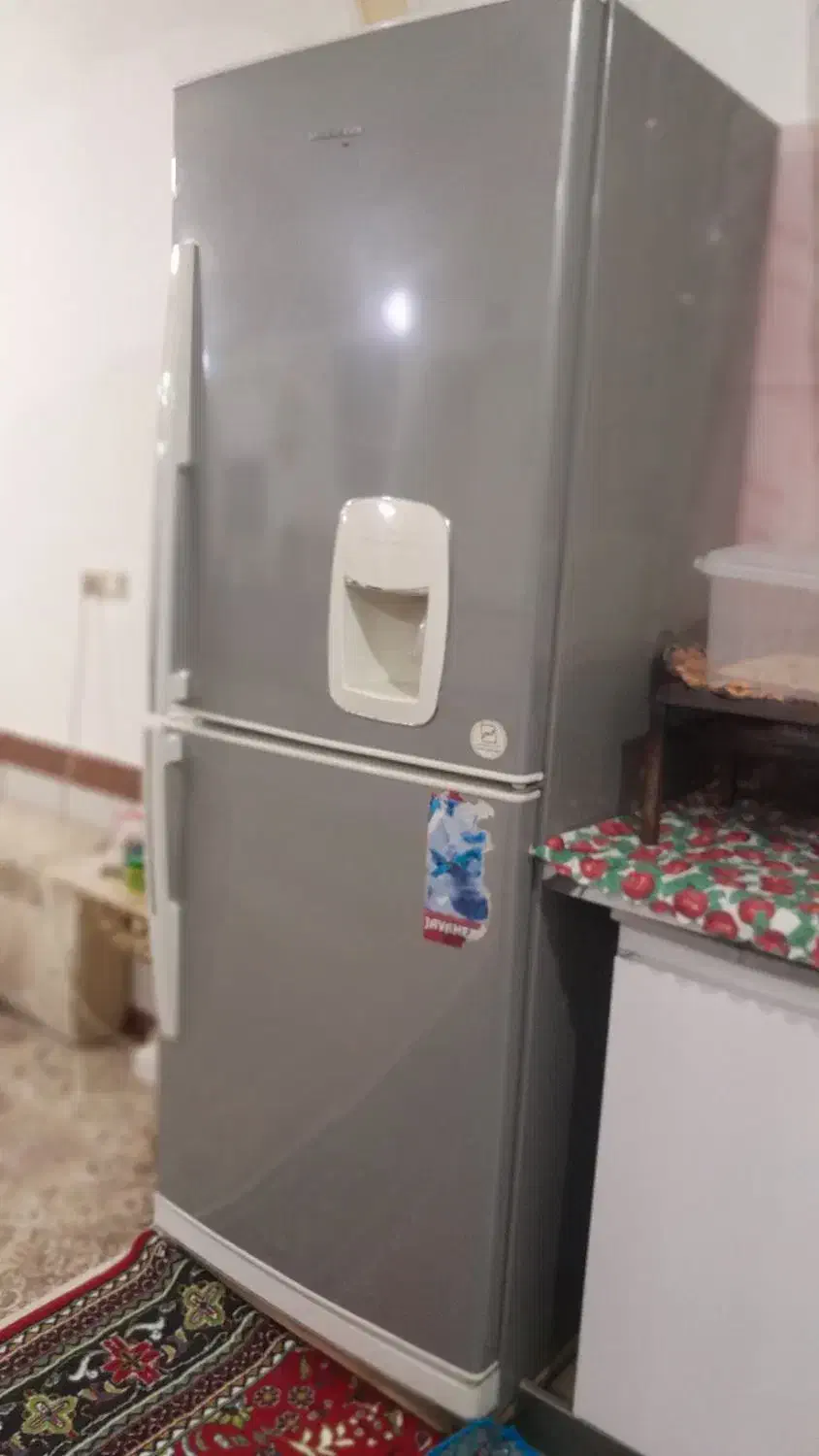 یخچال|یخچال و فریزر|خزل, |دیوار