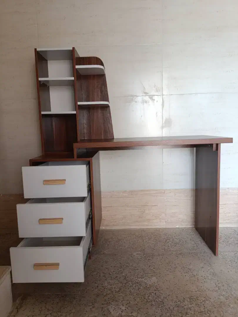 میزتحریر|میز تحریر و کامپیوتر|شیراز, شهرک مطهری|دیوار