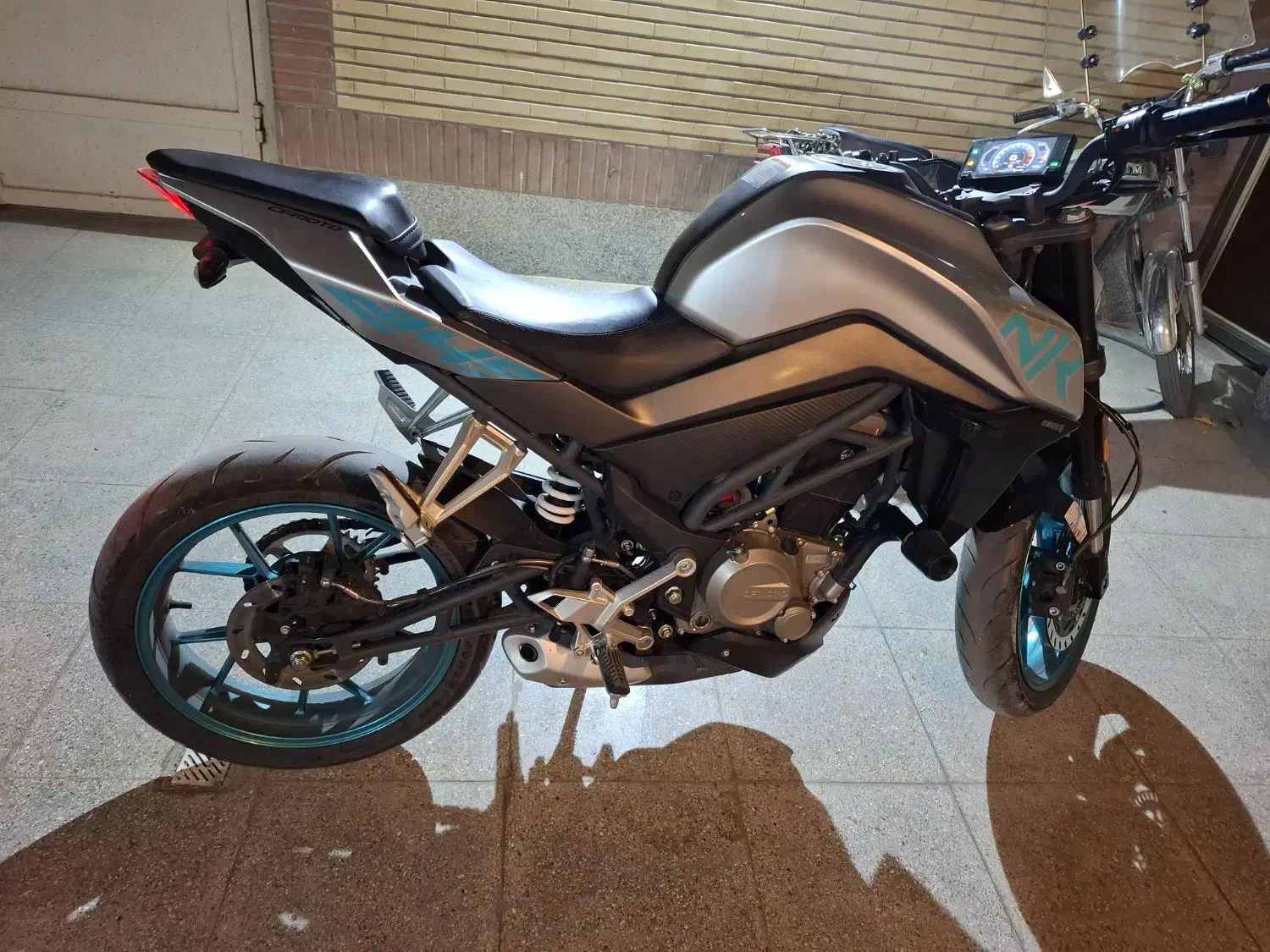 موتور سی اف|موتورسیکلت|اصفهان, برازنده|دیوار