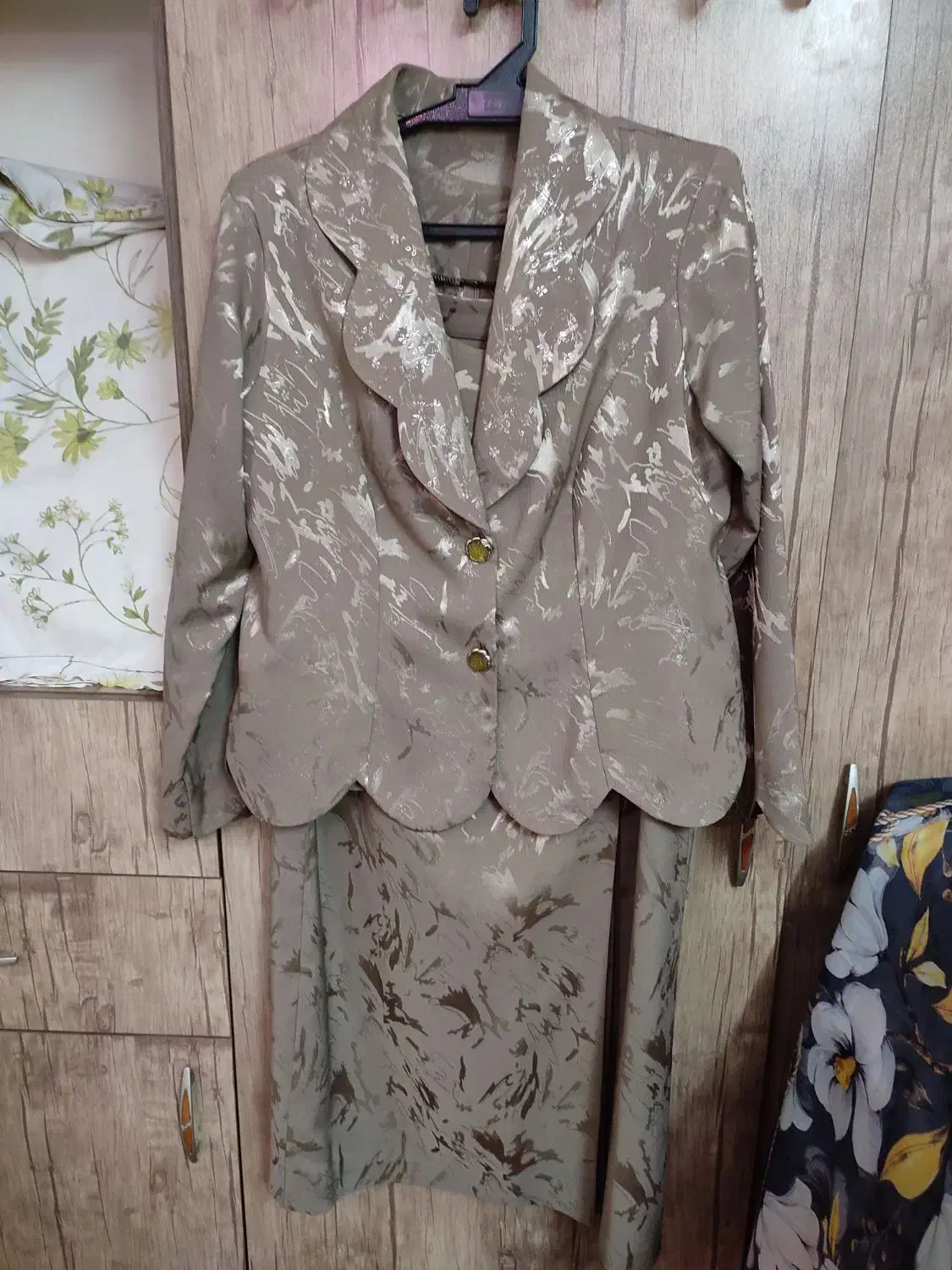 کت و دامن و جلیقه سایز۴۲ـ۴۴|لباس|مشهد, حسابی جنوبی (شهرک غرب)|دیوار